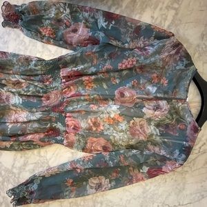SIZE MEDIUM FLORAL MAXI DRESS.